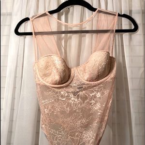 Lace body suit !